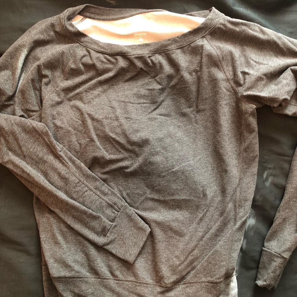 Nike grey Dri-Fit long sleeve shirt - size medium
